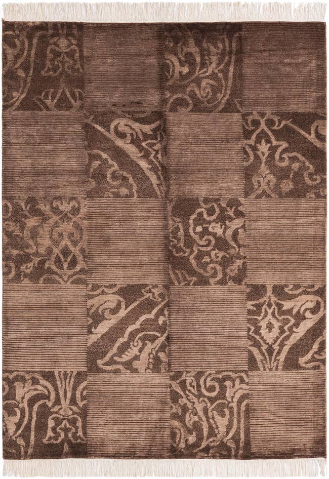 Detail image of 4' 11 x 6' 7 Hand Knotted Darya Wool Rug