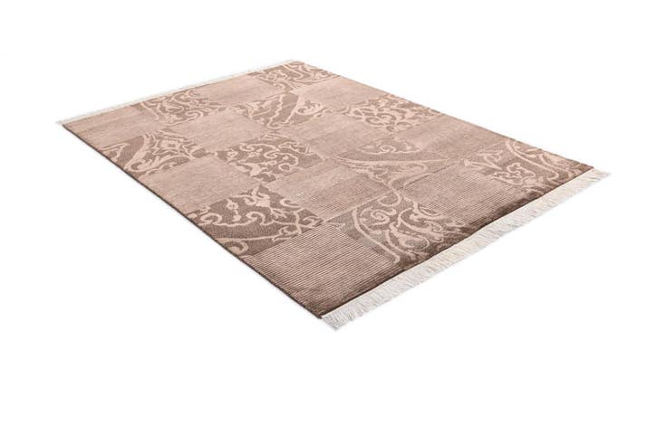 Detail image of 4' 10 x 6' 9 Hand Knotted Darya Wool Rug