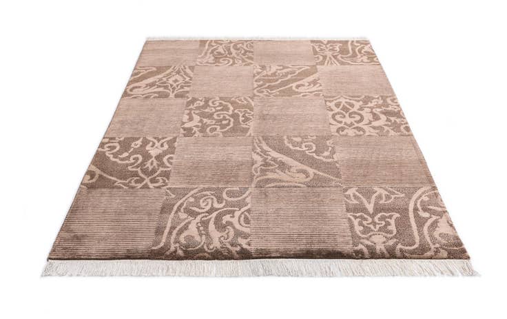 Detail image of 4' 10 x 6' 9 Hand Knotted Darya Wool Rug