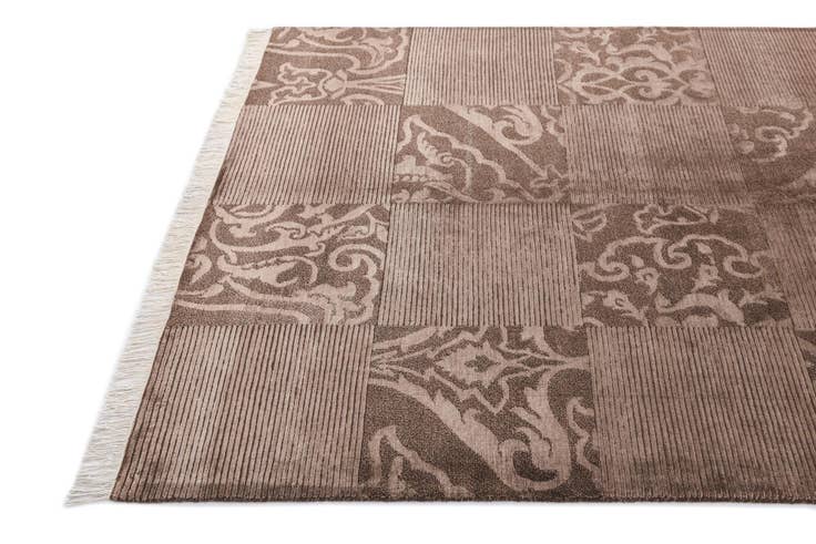Detail image of 4' 10 x 6' 9 Hand Knotted Darya Wool Rug