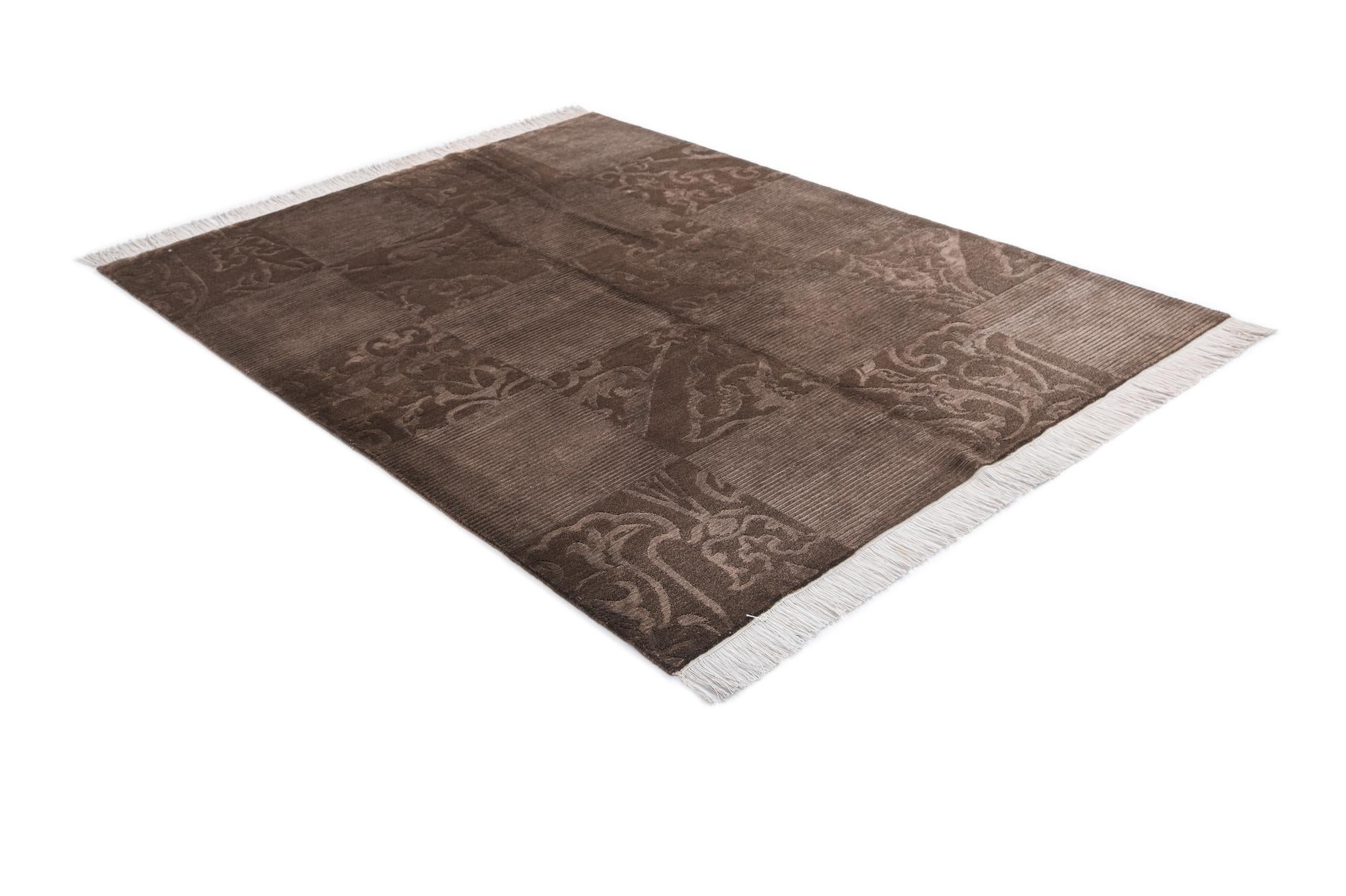 5' 1 x 6' 9 Hand Knotted Darya Wool Rug