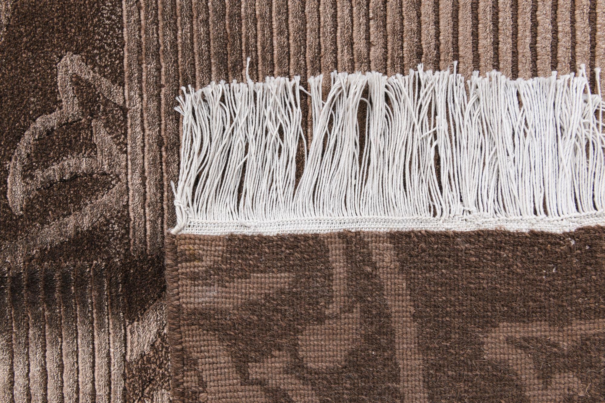 5' 1 x 6' 9 Hand Knotted Darya Wool Rug
