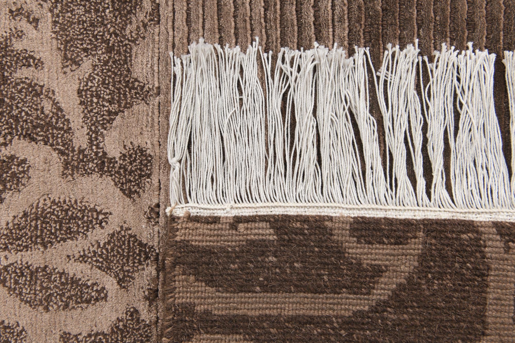 2' 7 x 4' 11 Hand Knotted Darya Wool Rug