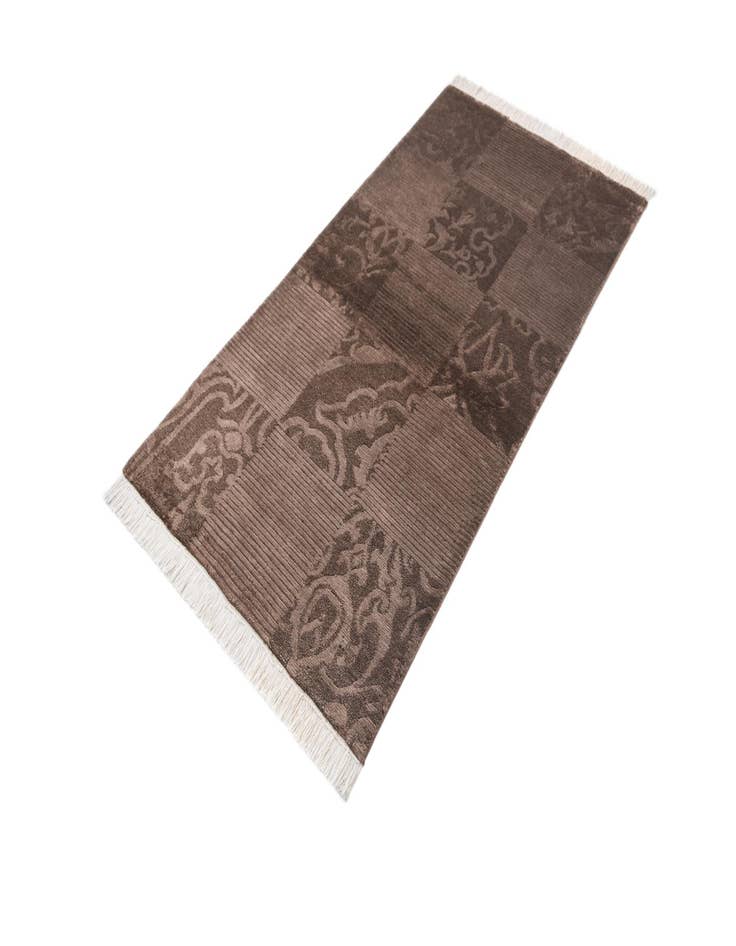 Detail image of 2' 7 x 5'  Hand Knotted Darya Wool Rug