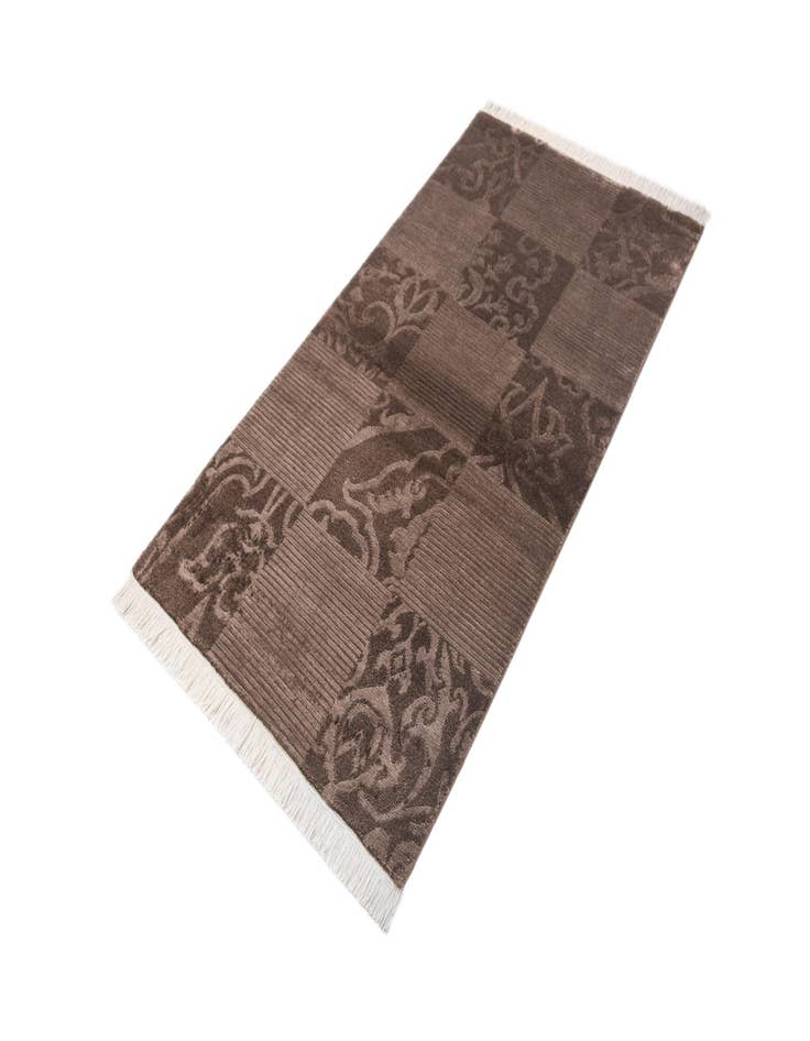 Detail image of 2' 7 x 5'  Hand Knotted Darya Wool Rug