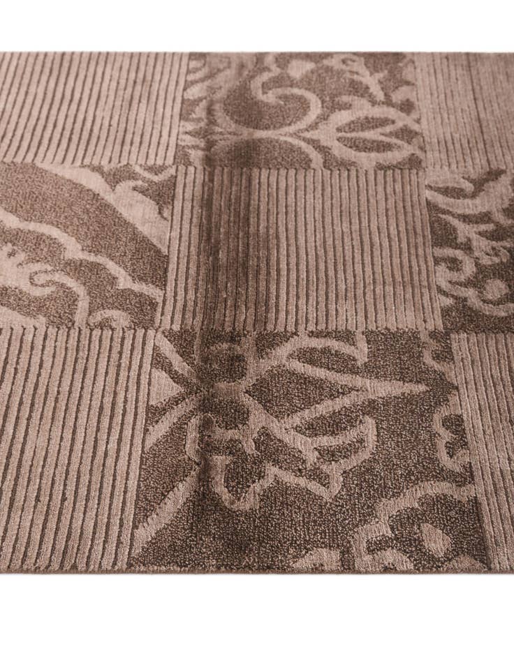 Detail image of 2' 7 x 5'  Hand Knotted Darya Wool Rug