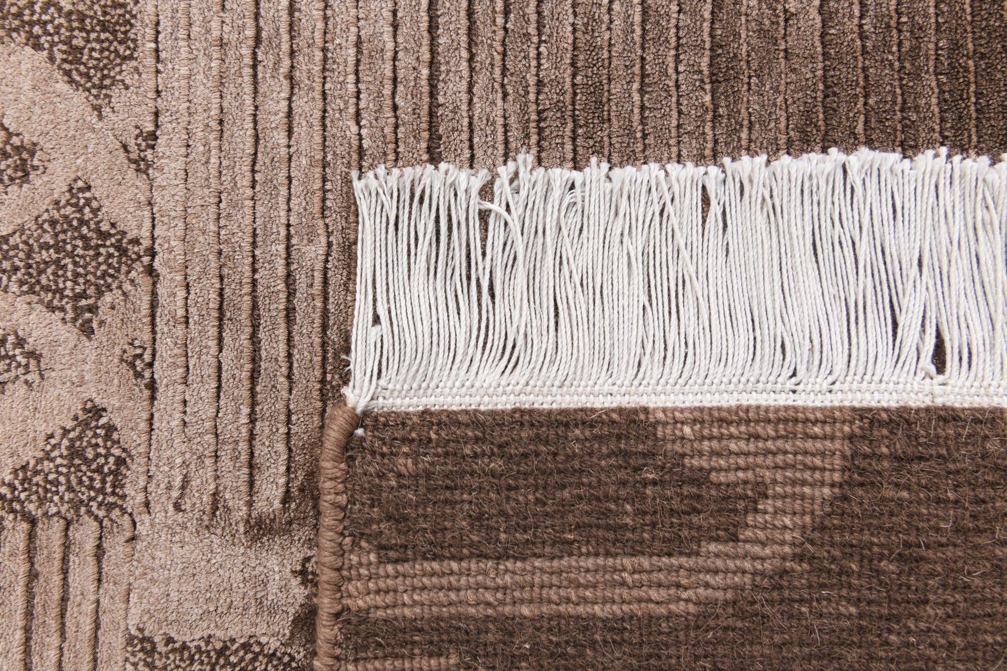 2' 7 x 5' Hand Knotted Darya Wool Rug