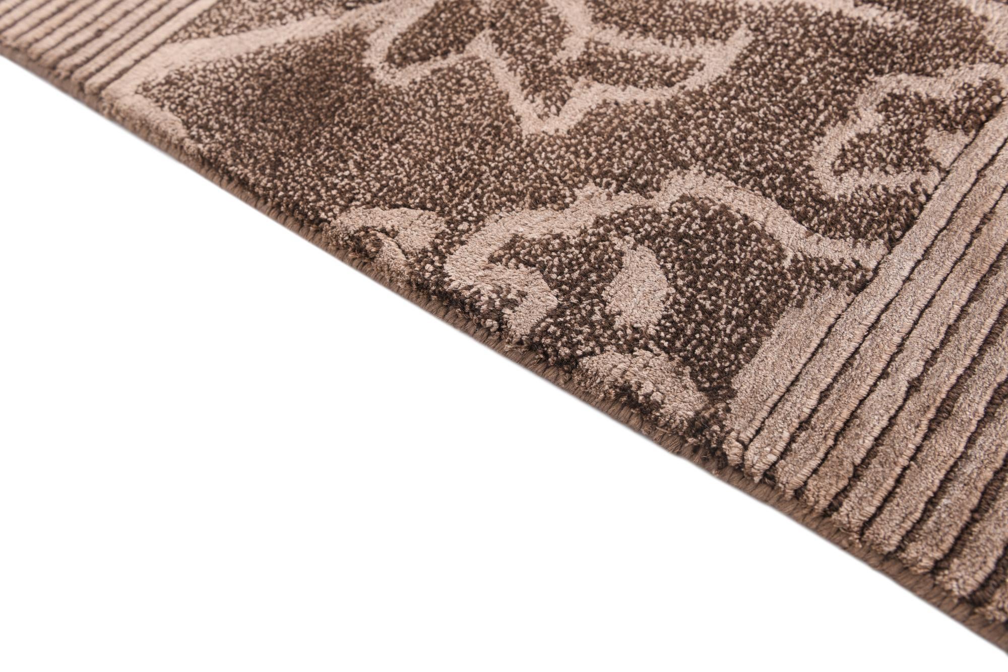2' 7 x 5' 2 Hand Knotted Darya Wool Rug