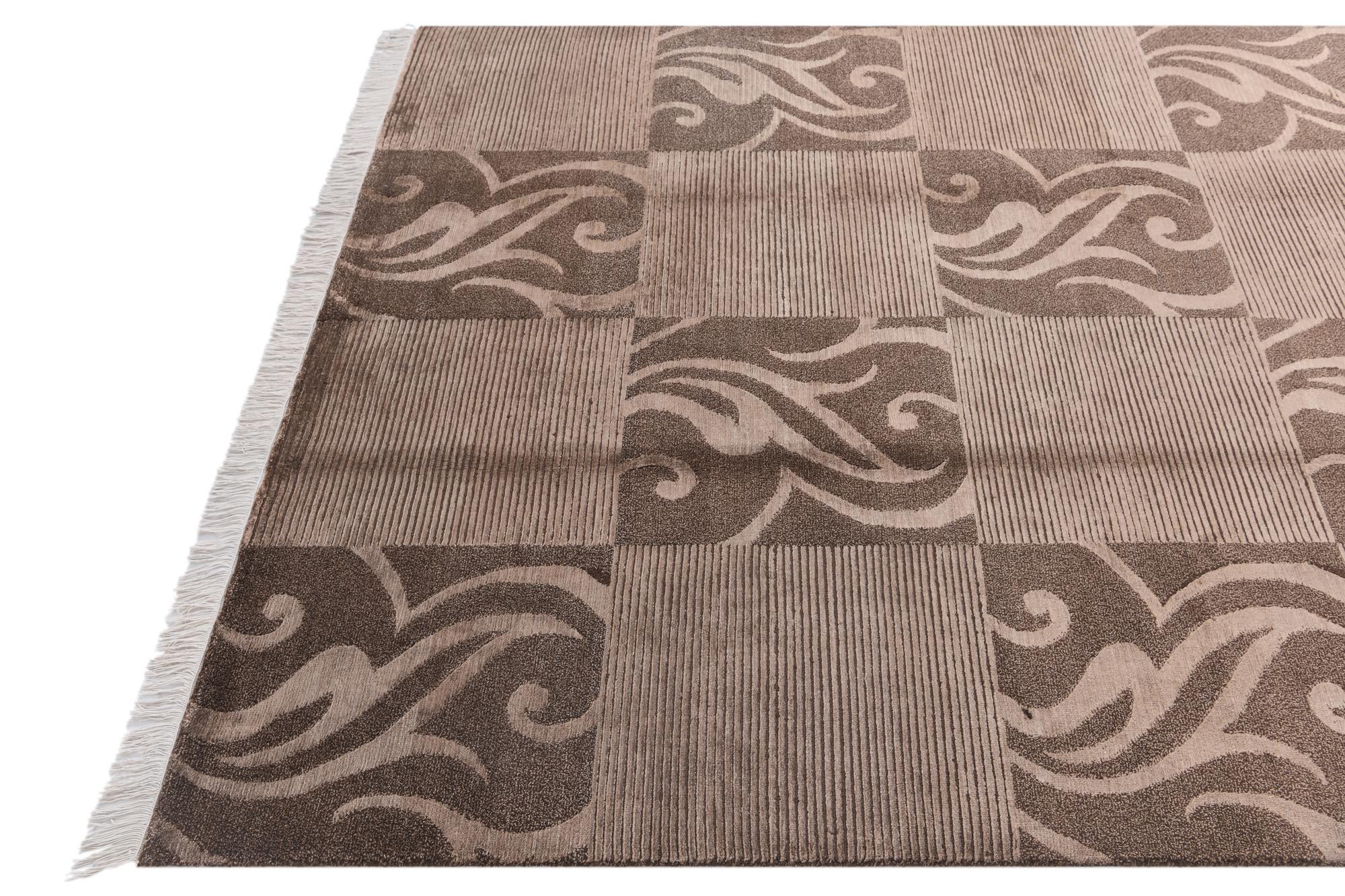5' 7 x 7' 9 Hand Knotted Darya Wool Rug