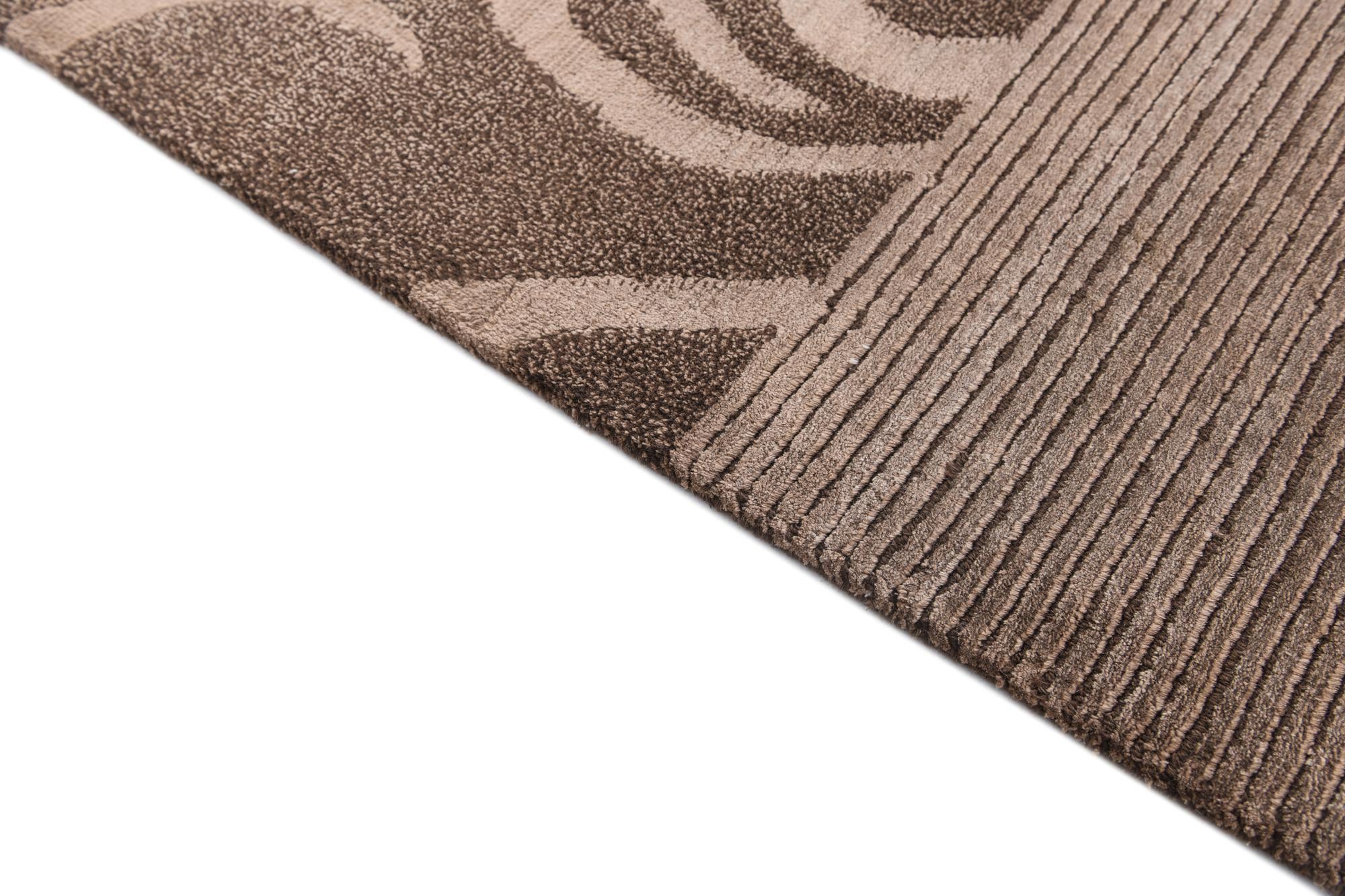 5' 8 x 7' 11 Hand Knotted Darya Wool Rug