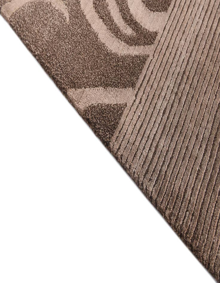 Detail image of 5' 8 x 7' 11  Hand Knotted Darya Wool Rug
