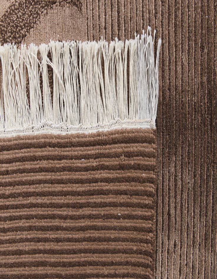 Detail image of 5' 8 x 7' 11  Hand Knotted Darya Wool Rug