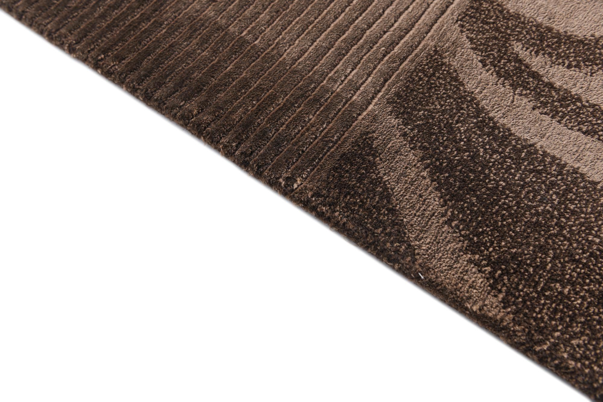 5' 9 x 7' 11 Hand Knotted Darya Wool Rug