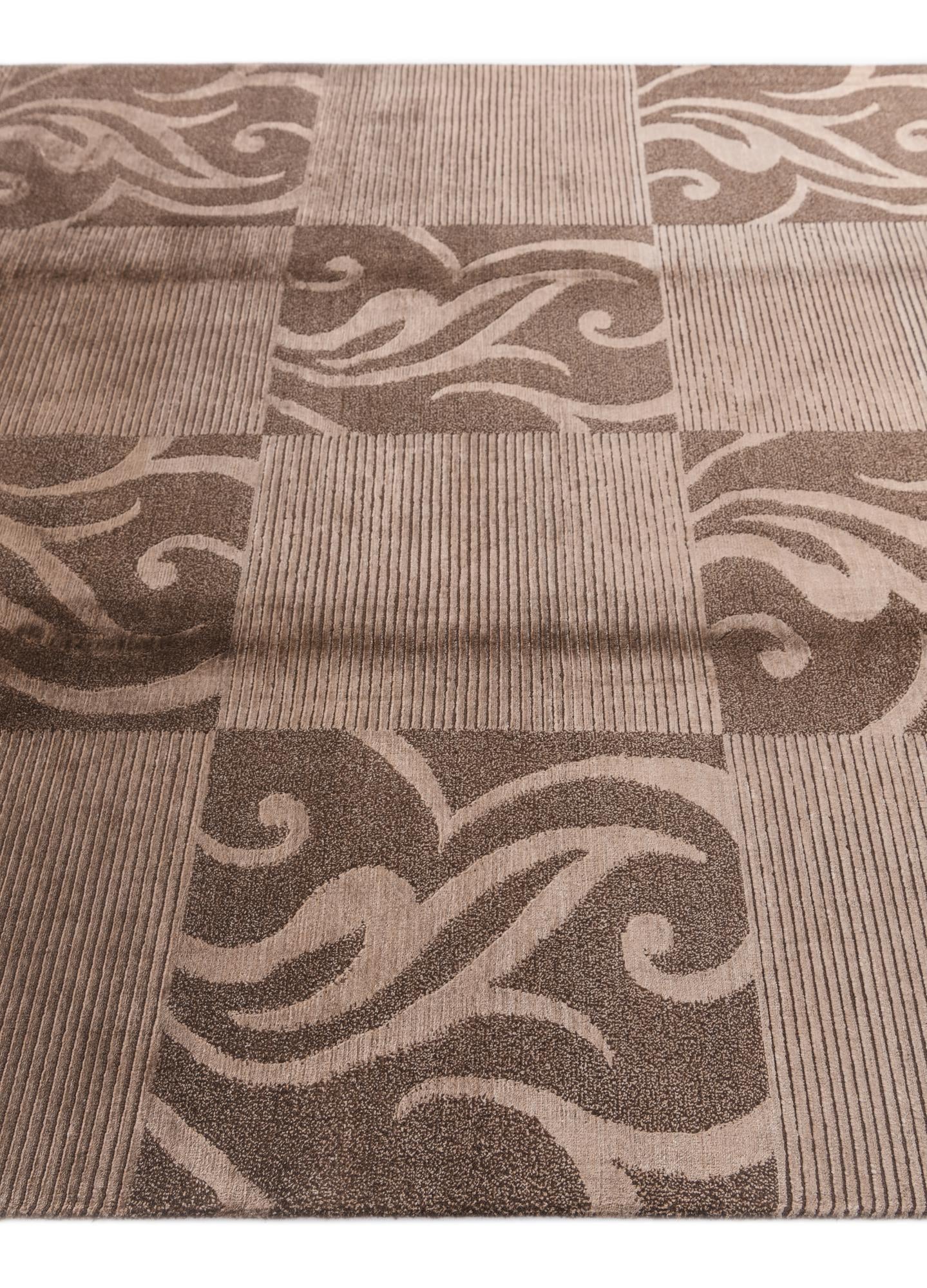 5' 7 x 7' 11 Hand Knotted Darya Wool Rug