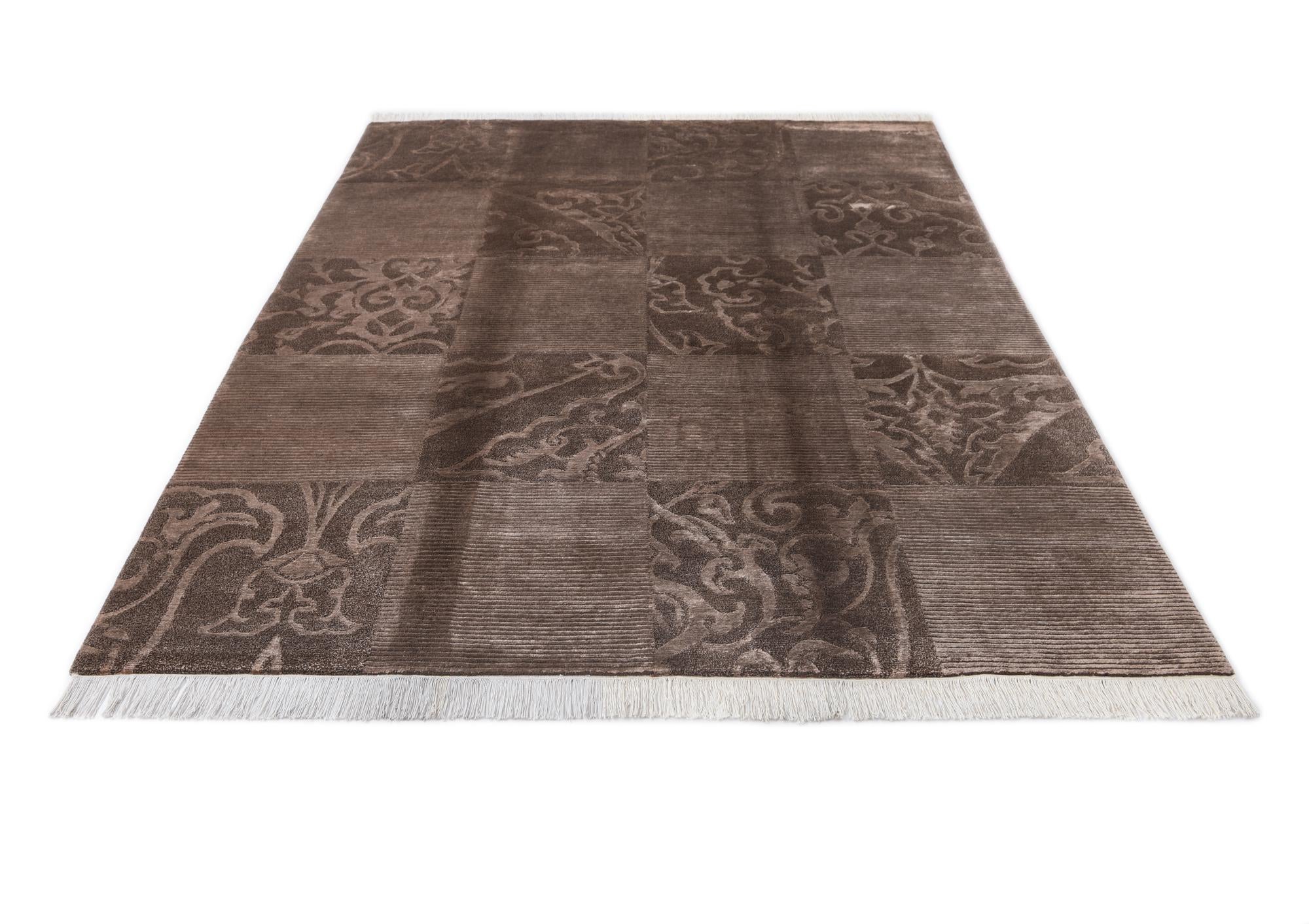 5' 9 x 8' Hand Knotted Darya Wool Rug