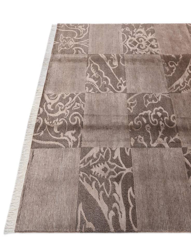 Detail image of 5' 9 x 8'  Hand Knotted Darya Wool Rug