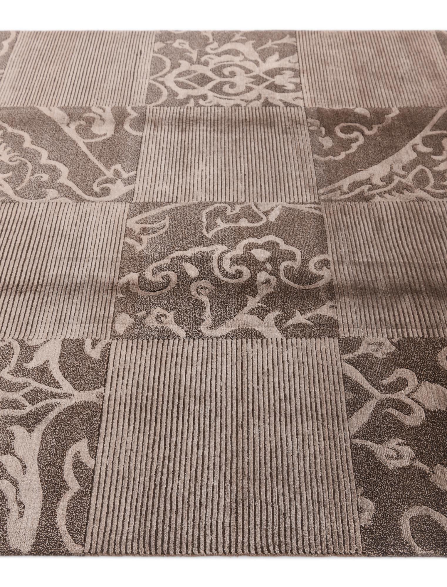 5' 9 x 8' Hand Knotted Darya Wool Rug