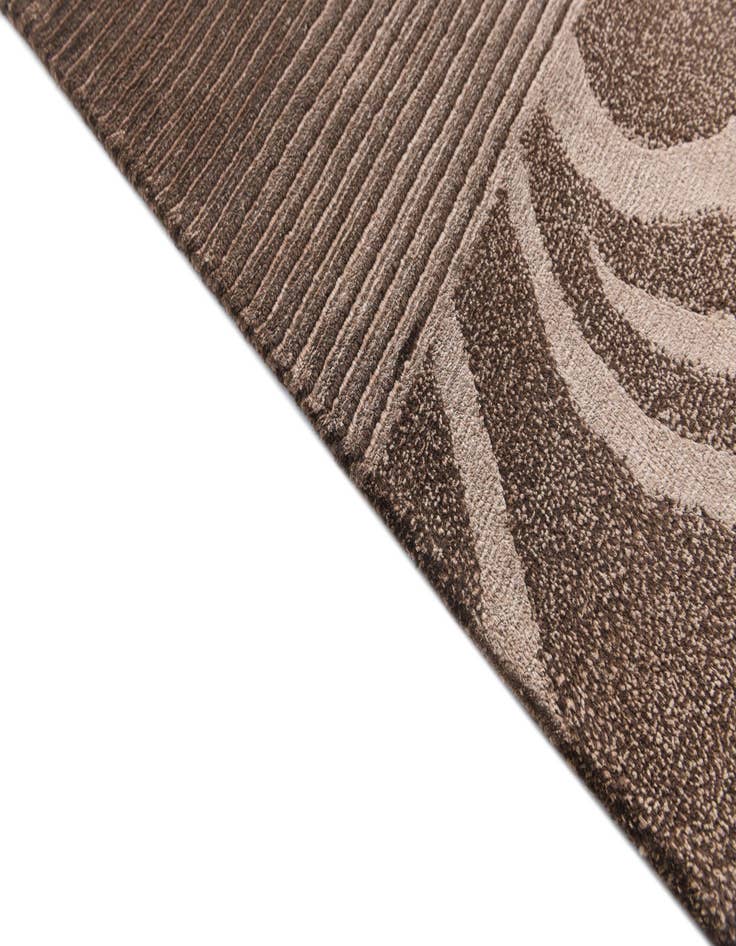 Detail image of 5' 9 x 7' 9  Hand Knotted Darya Wool Rug