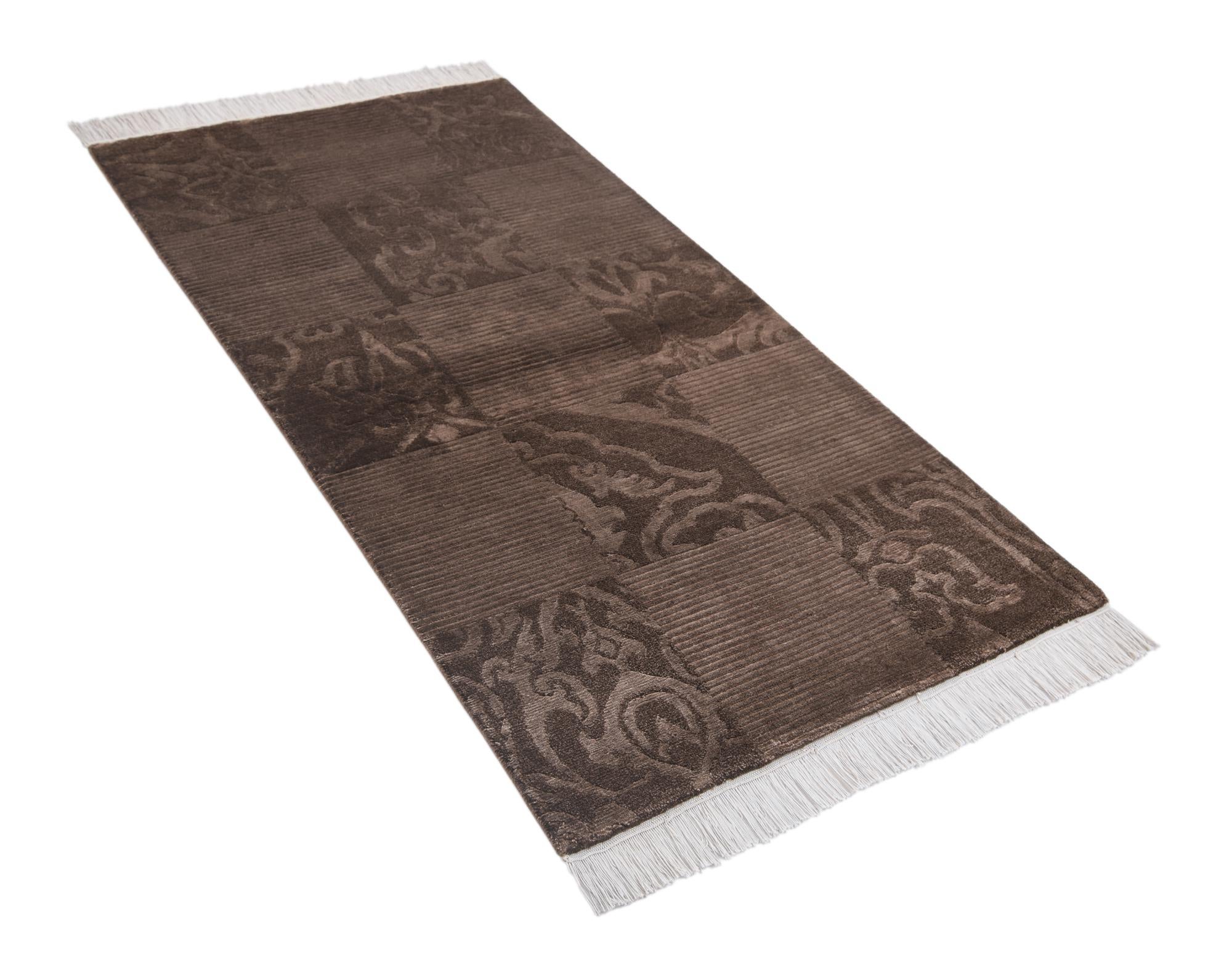 2' 7 x 5' Hand Knotted Darya Wool Rug
