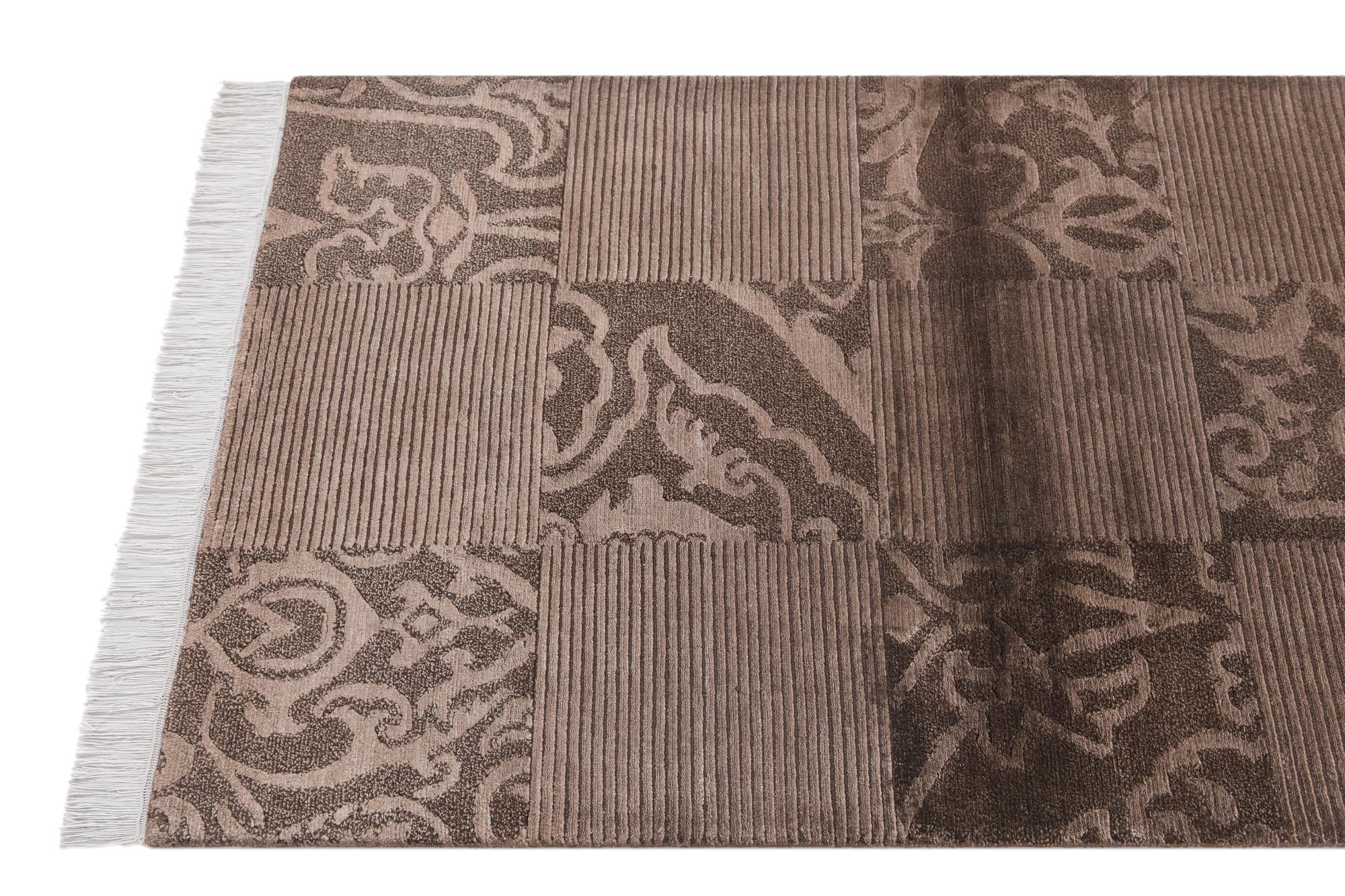 2' 7 x 5' Hand Knotted Darya Wool Rug