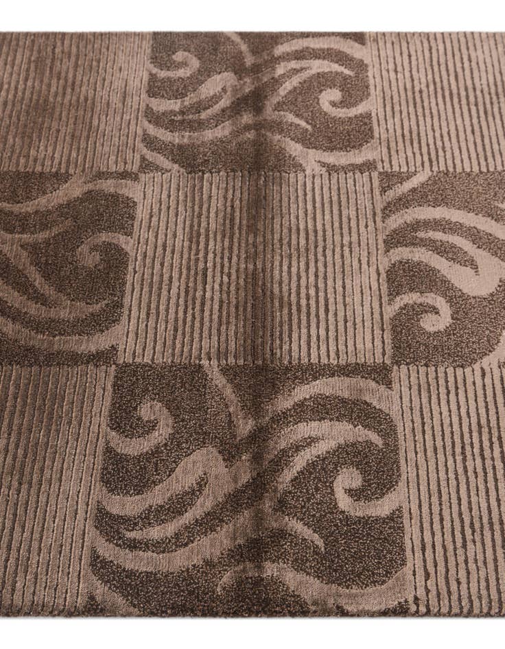 Detail image of 2' 7 x 5'  Hand Knotted Darya Wool Rug