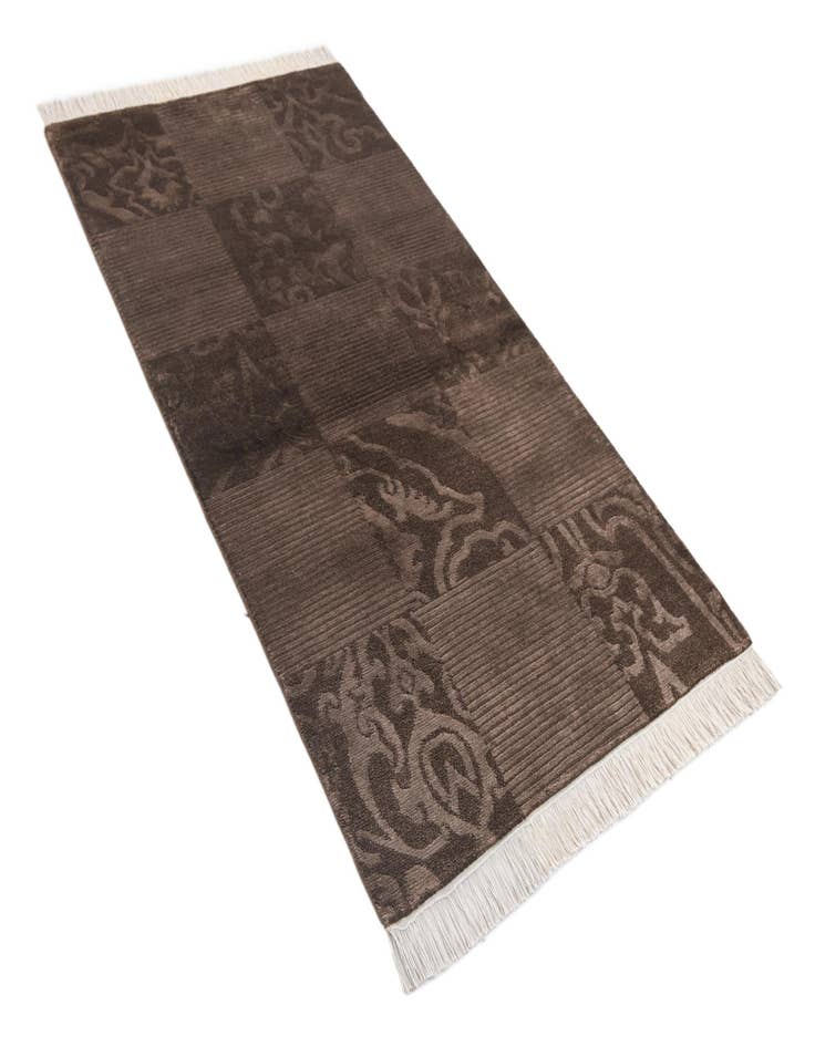 Detail image of 2' 7 x 5'  Hand Knotted Darya Wool Rug