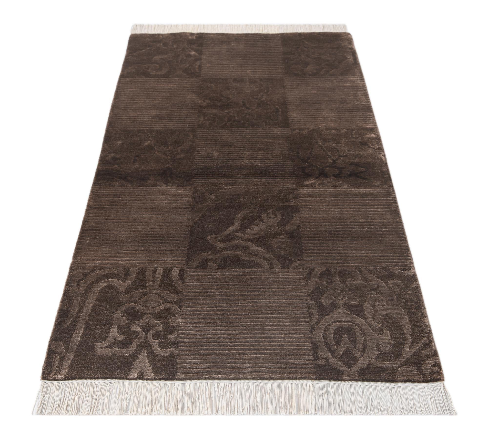2' 7 x 5' Hand Knotted Darya Wool Rug