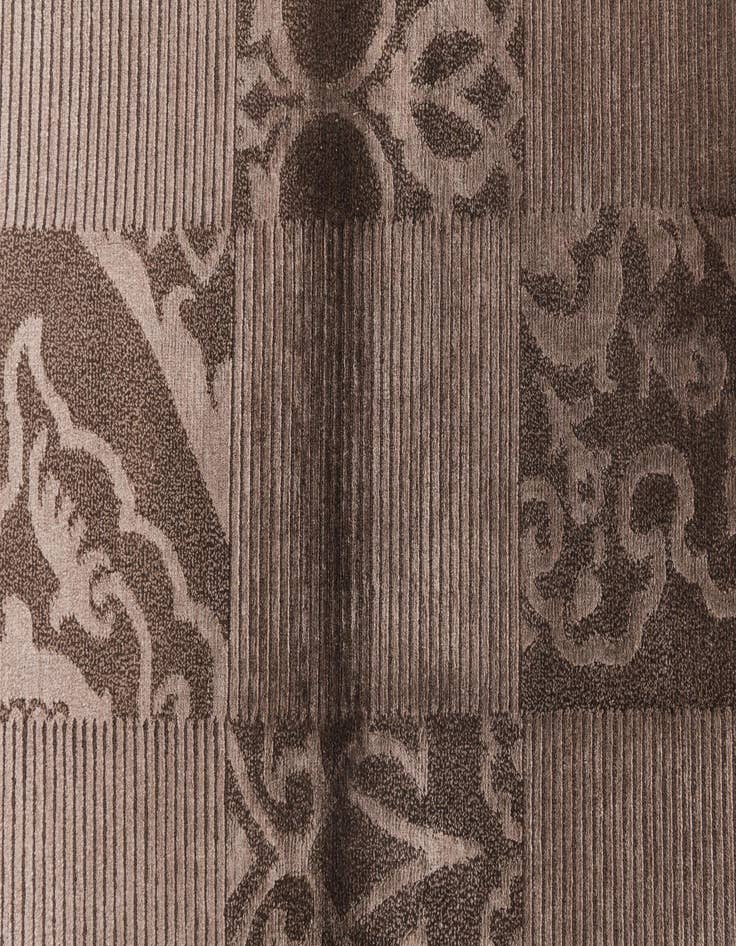 Detail image of 2' 8 x 4' 11  Hand Knotted Darya Wool Rug