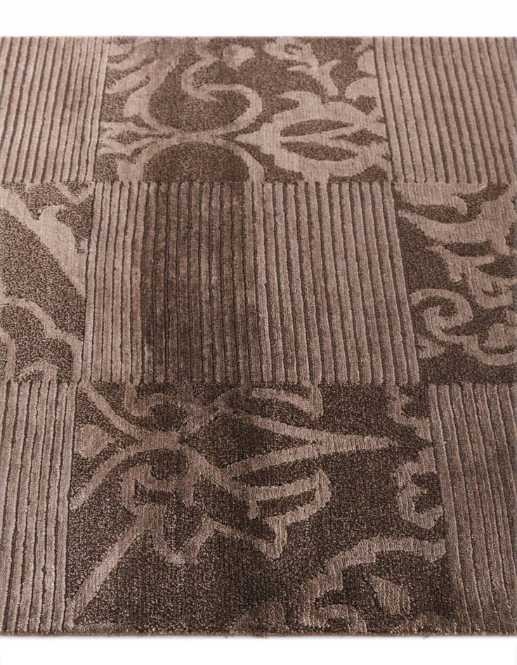 Detail image of 2' 7 x 5' 1  Hand Knotted Darya Wool Rug