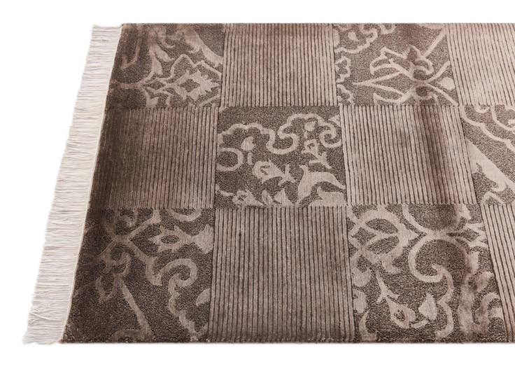 Detail image of 2' 7 x 5' Hand Knotted Darya Wool Rug