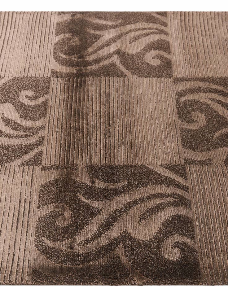 Detail image of 2' 8 x 5' 1  Hand Knotted Darya Wool Rug