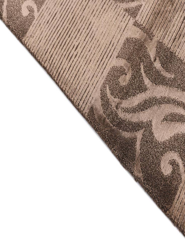 Detail image of 2' 8 x 5' 1  Hand Knotted Darya Wool Rug