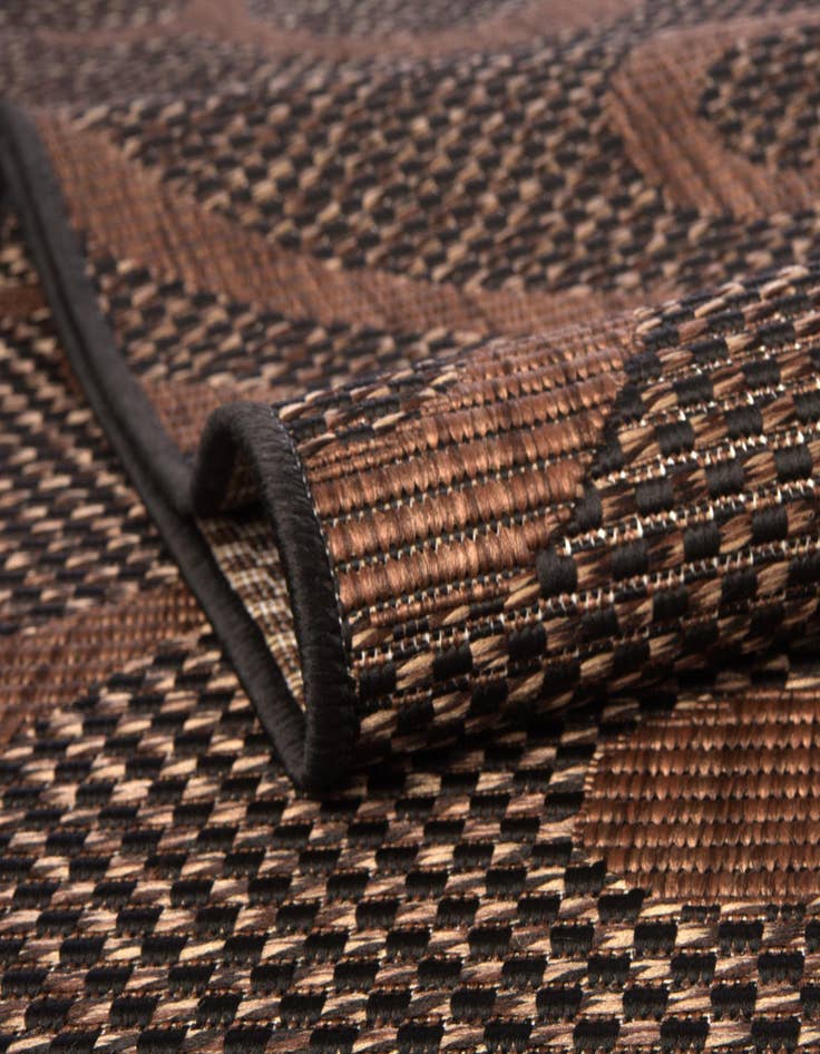 Detail image of 5' x 8'  Washable Botanical Indoor / Outdoor Rug