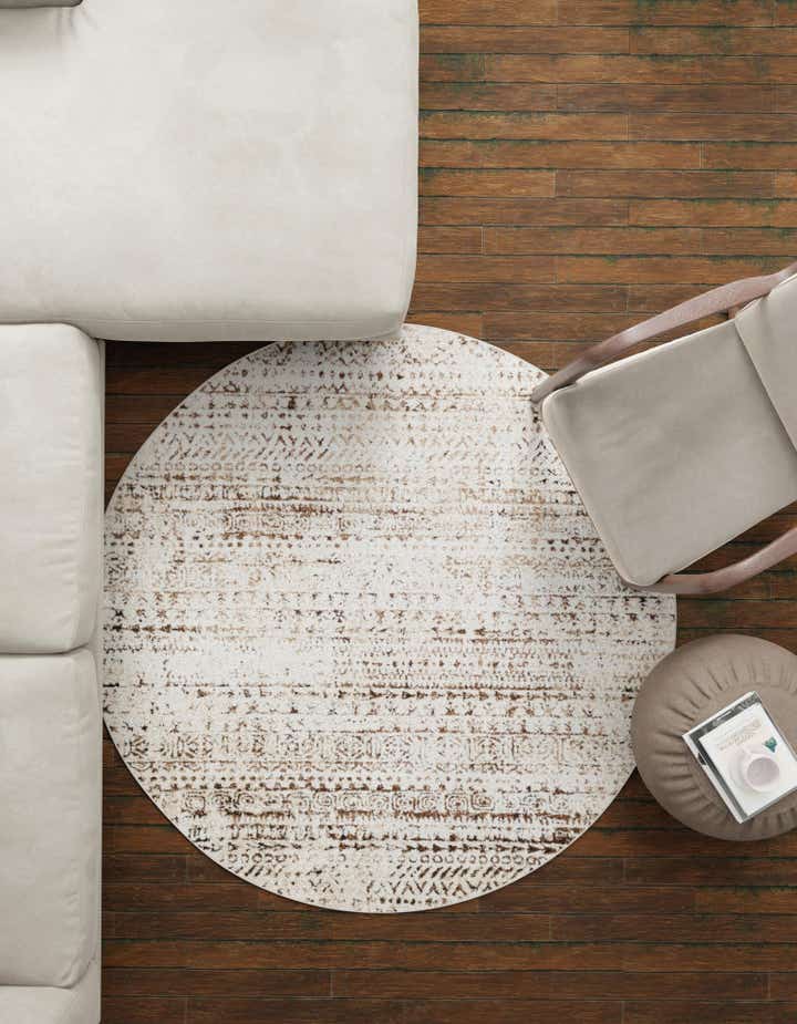 5' 3 x 5' 3 Hermitage Round Rug