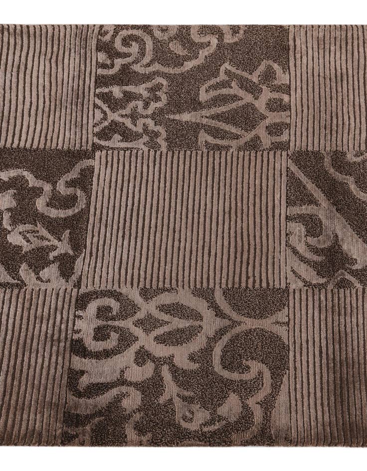 Detail image of 2' 9 x 6' 7  Hand Knotted Darya Wool Runner Rug