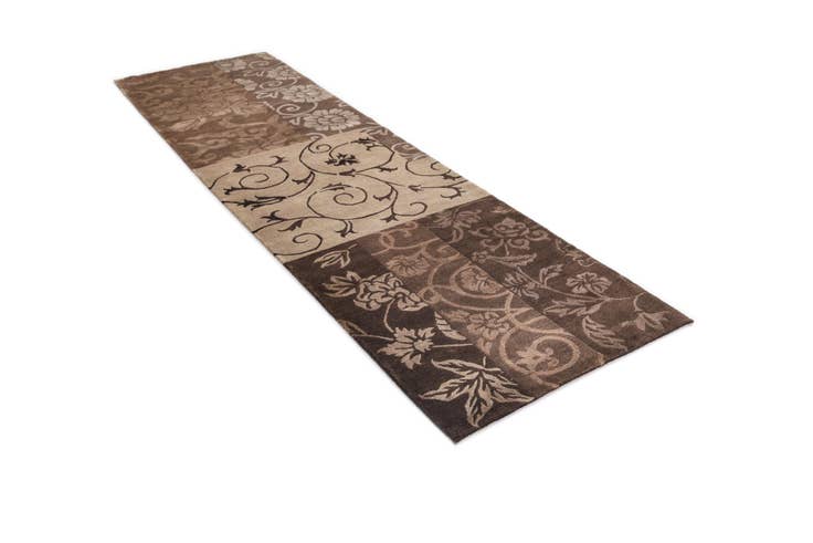 Detail image of 2' 9 x 10' Hand Knotted Darya Wool Runner Rug