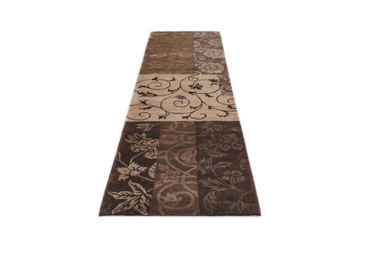 Detail image of 2' 9 x 10' Hand Knotted Darya Wool Runner Rug