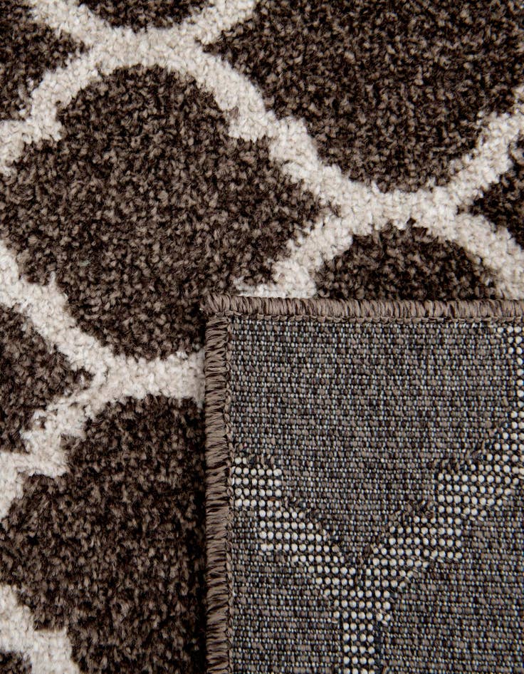 Detail image of 2' 7 x 19' 8 Lattice Runner Rug
