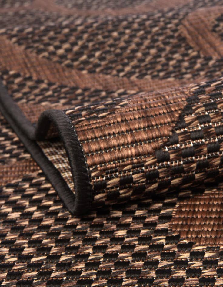 Detail image of 2' x 6'  Washable Botanical Indoor / Outdoor Runner Rug