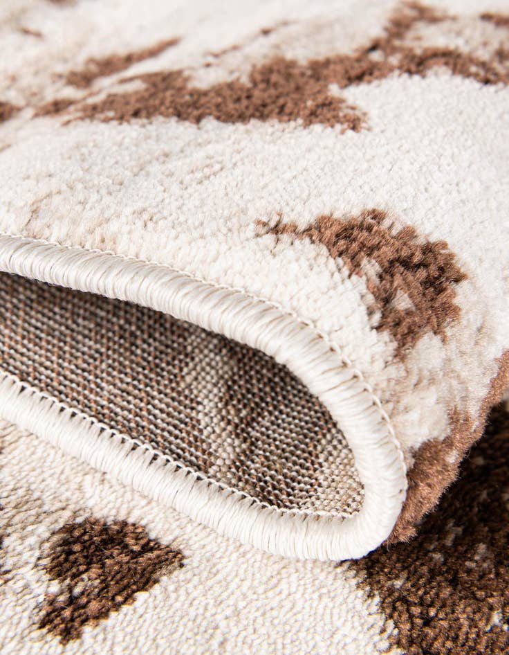 Detail image of 8' x 8' Himalaya Square Rug