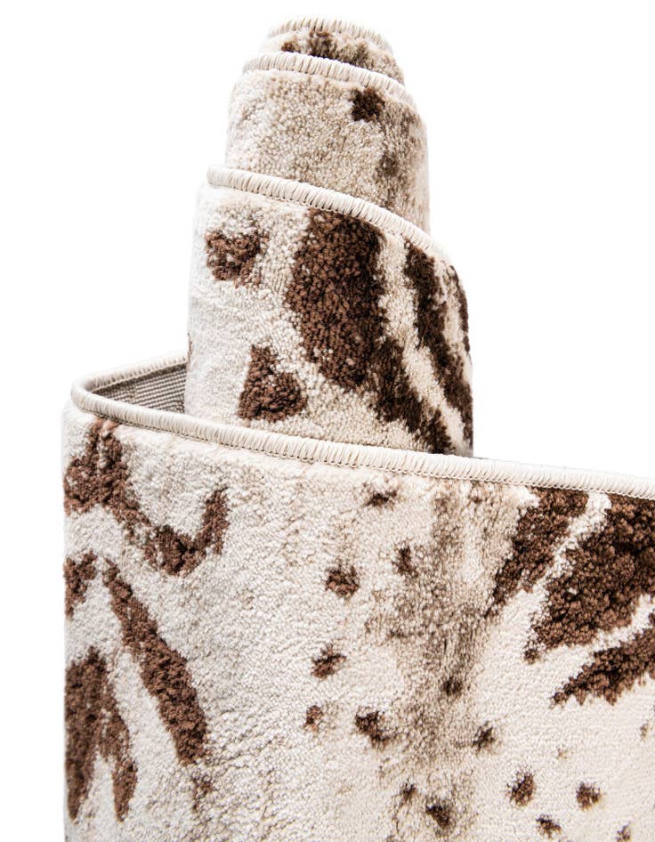 Detail image of 8' x 8' Himalaya Square Rug