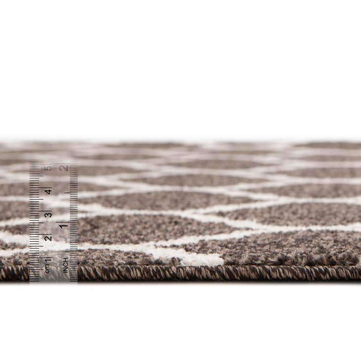 Detail image of 6' x 6' Lattice Square Rug