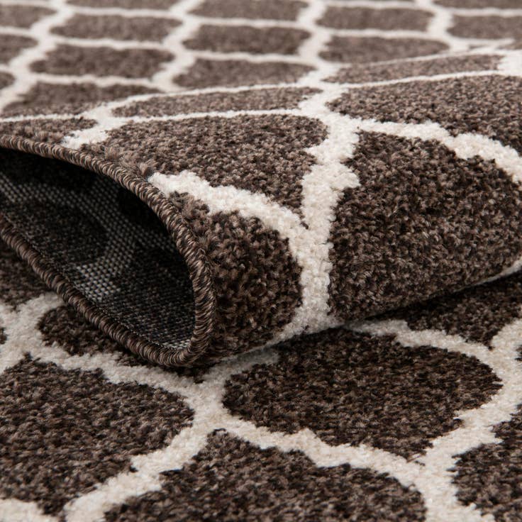 Detail image of 6' x 6' Lattice Square Rug