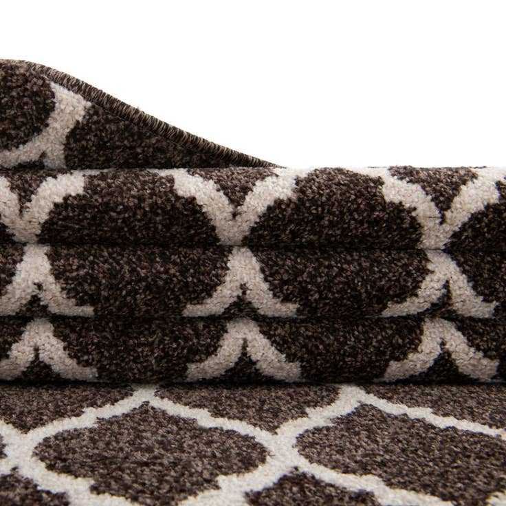 Detail image of 6' x 6' Lattice Square Rug