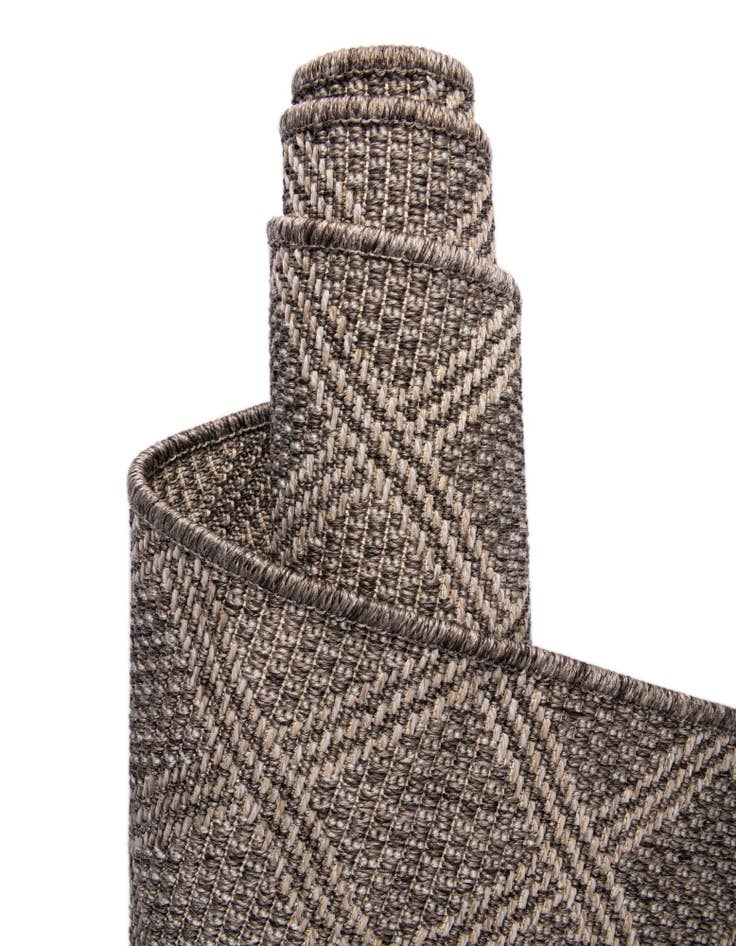 Detail image of 5' 1 x 5' 1  Washable Trellis Indoor / Outdoor Square Rug