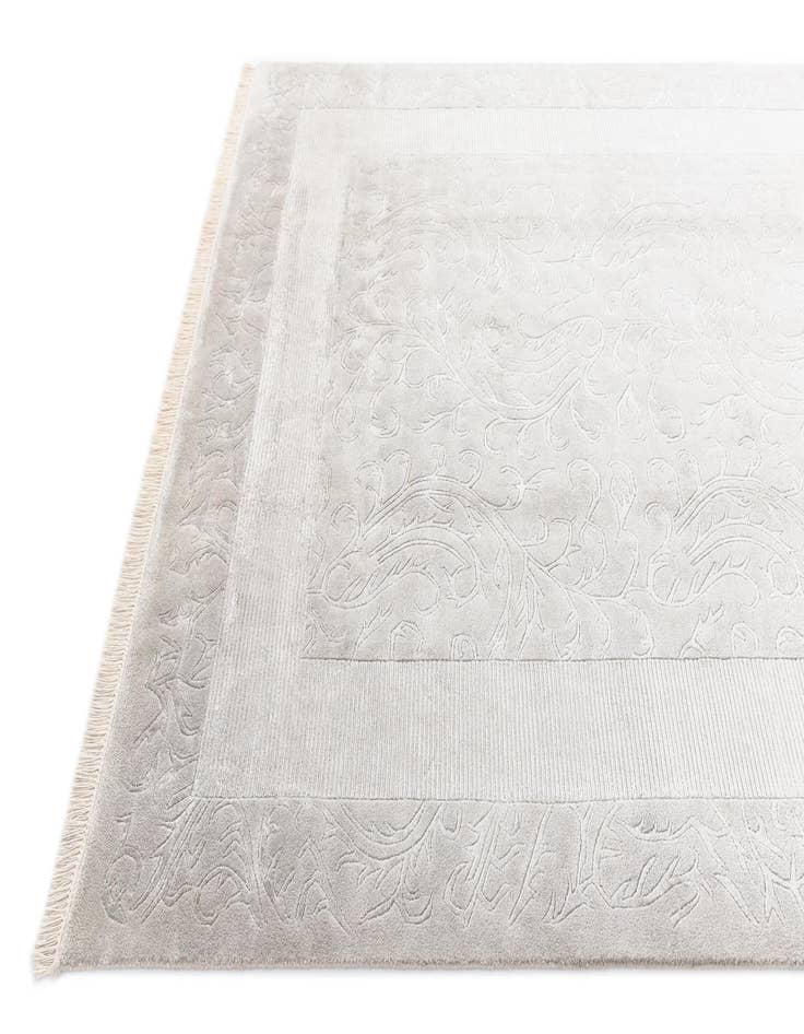 Detail image of 6' 11 x 9' 6  Hand Knotted Darya Rug