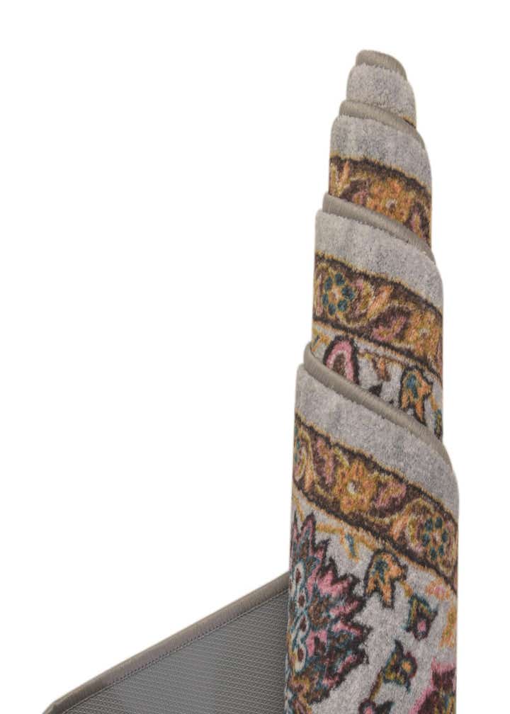5' 3 x 7' 9 Medina Rug