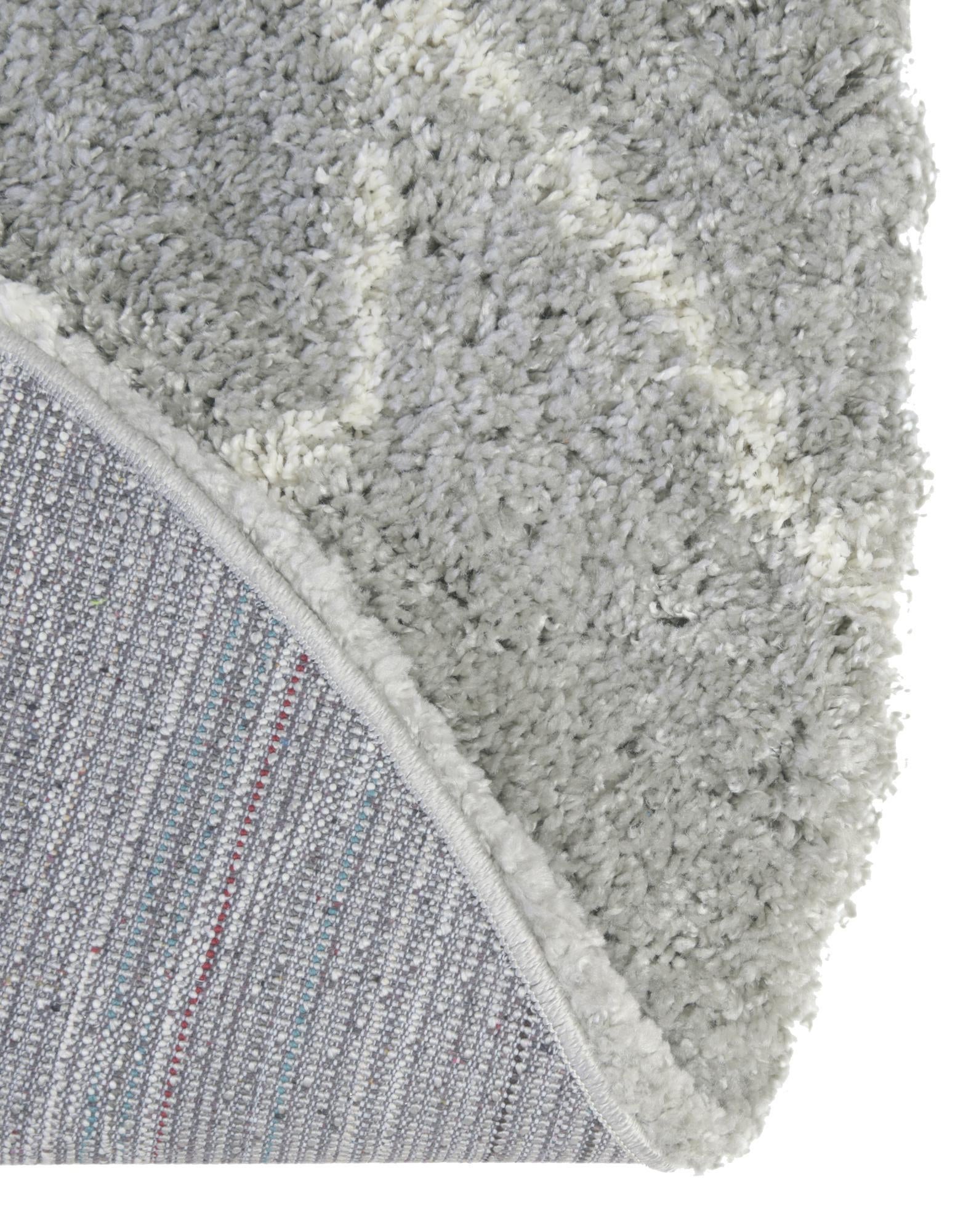 7' 10 x 7' 10 Soft Touch Shag Round Rug