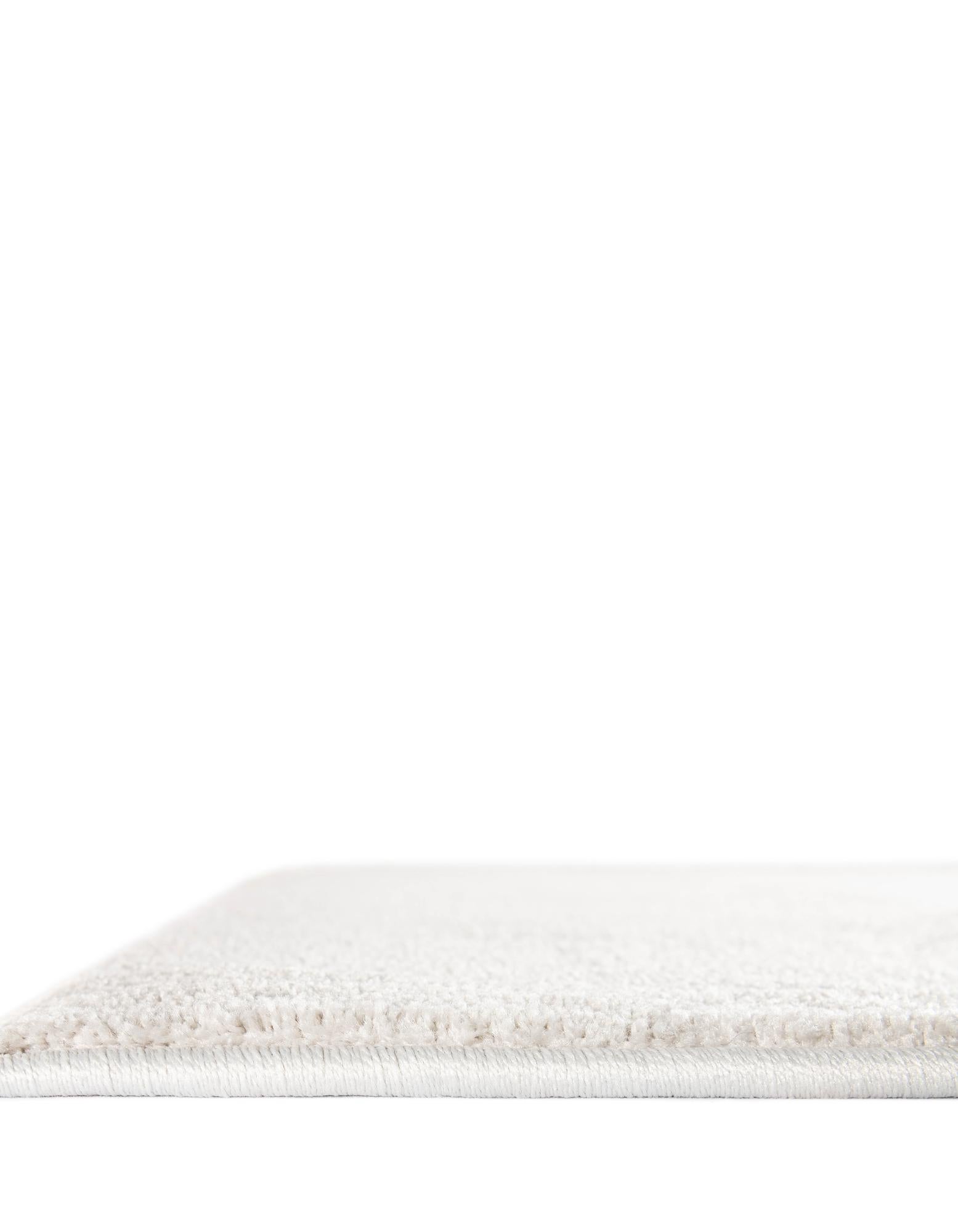 3' 3 x 3' 3 Everyday Solid Square Rug