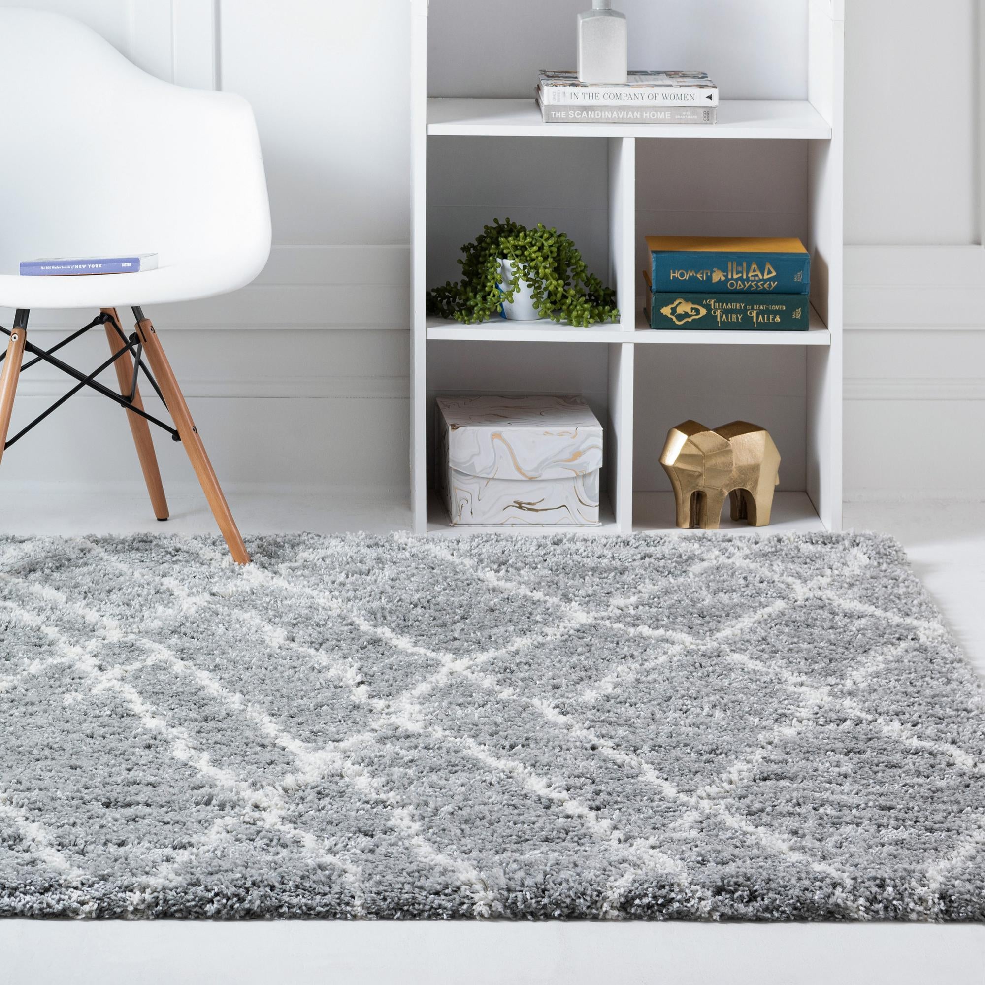 5' 3 x 5' 3 Soft Touch Shag Square Rug